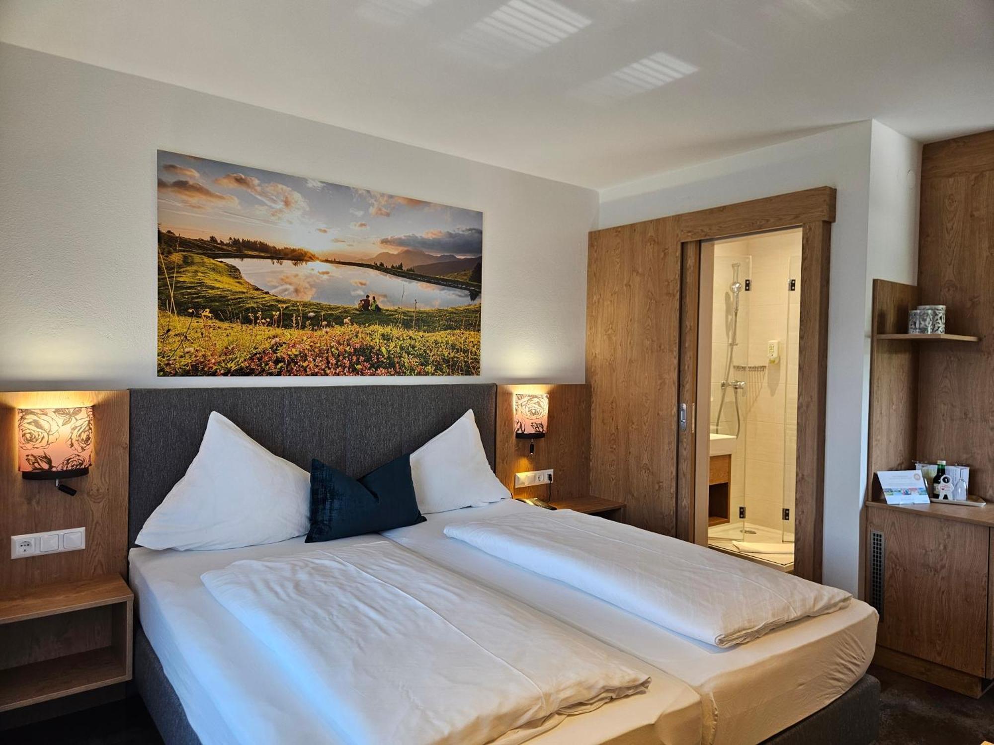 Dei Hotel Schoenblick Velden am Woerthersee Exterior photo